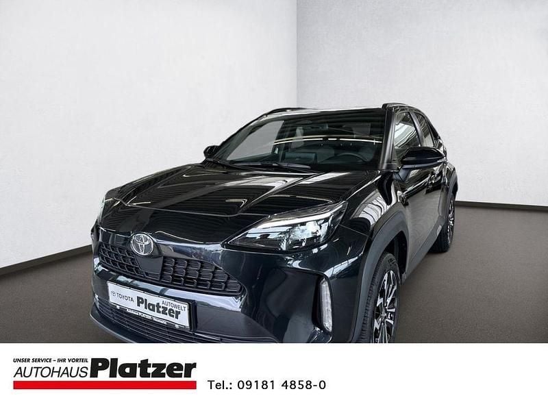 Schwarz Gebraucht 2024 Toyota Yaris Cross Team SUV | 26.980 € (Guter Preis) - Bild 1/4