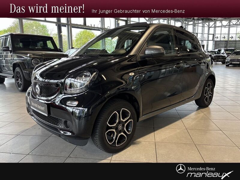 Schwarz Gebraucht 2019 Smart ForFour Limousine | 15.740 € (Teuer) - Bild 1/4