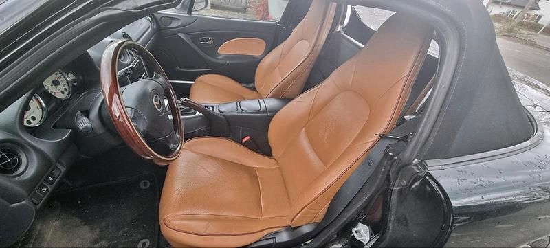 Gebraucht Mazda MX5 110 PS (80 kW) 2005 Schwarz Cabrio