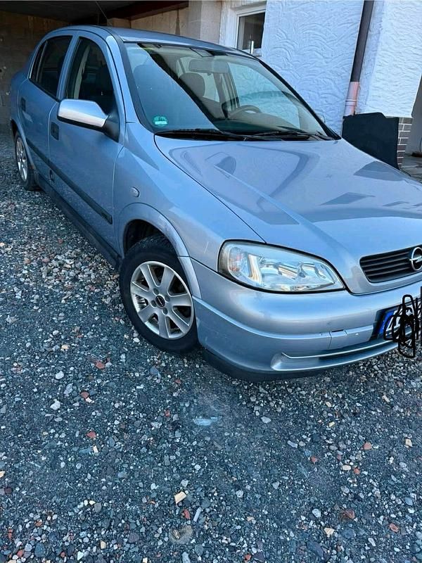 Gebraucht Opel Astra 86 PS (63 kW) 2001 Silber Kleinwagen
