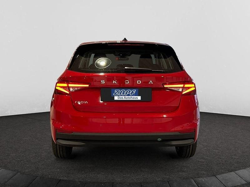 Neu Skoda Fabia Selection 95 PS (69 kW) 2025 Rot Limousine