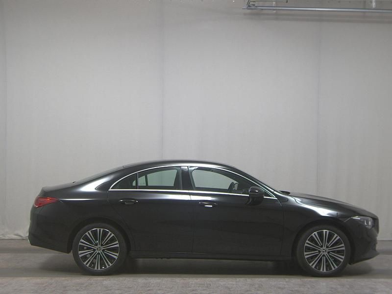 Schwarz Gebraucht 2023 Mercedes CLA200 Progressive Limousine | 29.980 € (Superpreis) - Bild 1/4