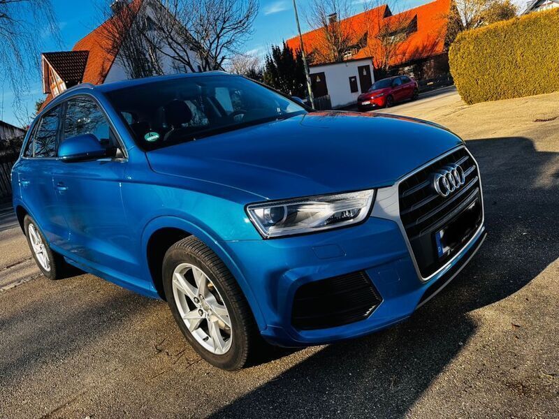 Blau Gebraucht 2016 Audi Q3 Sport SUV | 17.300 € (Guter Preis) - Bild 1/4