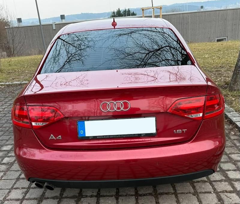 Gebraucht Audi A4 S-Line 160 PS (117 kW) 2008 Rot Limousine
