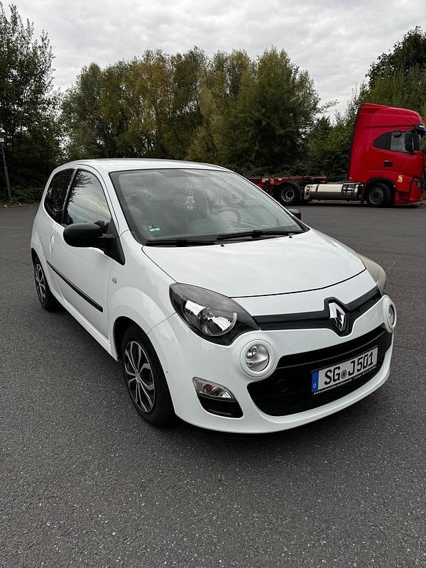 Weiß Gebraucht 2014 Renault Twingo Kleinwagen | 3.500 € (Guter Preis) - Bild 1/4