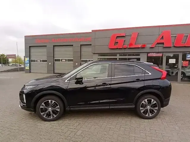Używany Mitsubishi Eclipse Cross 163 KM (119 kW) 2020 Czarny SUV