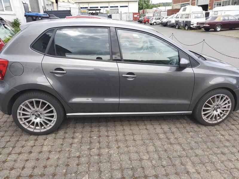 Grau Gebraucht 2012 VW Polo Kleinwagen | 6.900 € (Fairer Preis) - Bild 1/4