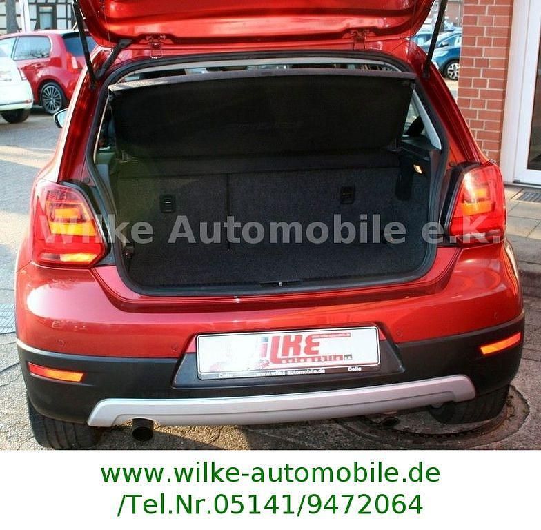 Gebraucht VW Polo Cross 90 PS (66 kW) 2015 Rot Kleinwagen