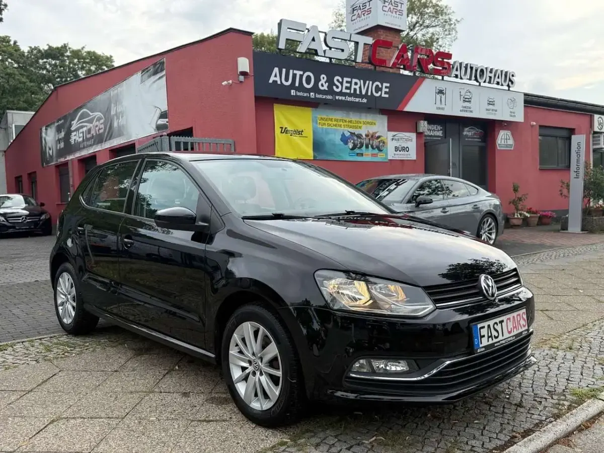 Gebraucht VW Polo Comfortline 75 PS (55 kW) 2015 Schwarz Kleinwagen