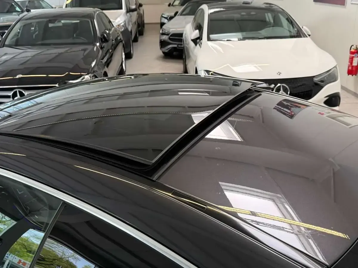Gebraucht Mercedes CLE300 Premium 313 PS (230 kW) 2025 Lack graphitgrau metalli Coupé