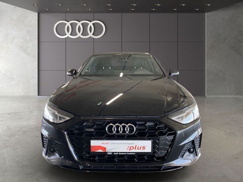 Gebraucht Audi A4 S-Line 204 PS (150 kW) 2023 Mythosschwarz metallic Limousine