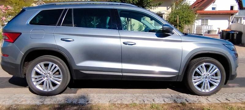 Blau Gebraucht 2017 Skoda Kodiaq Style SUV | 20.000 € (Superpreis) - Bild 1/4