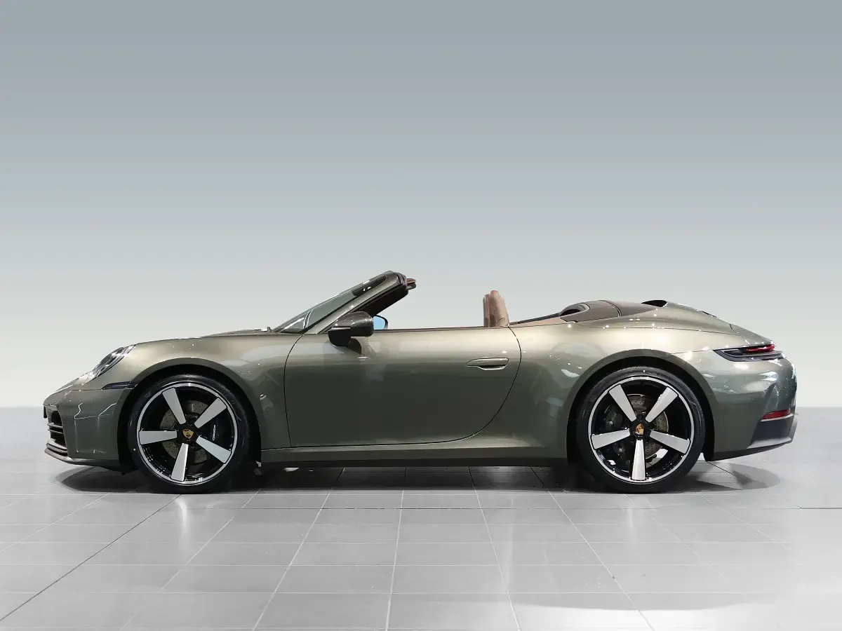 Gebraucht Porsche 911 Carrera 394 PS (289 kW) 2026 Grün Coupé