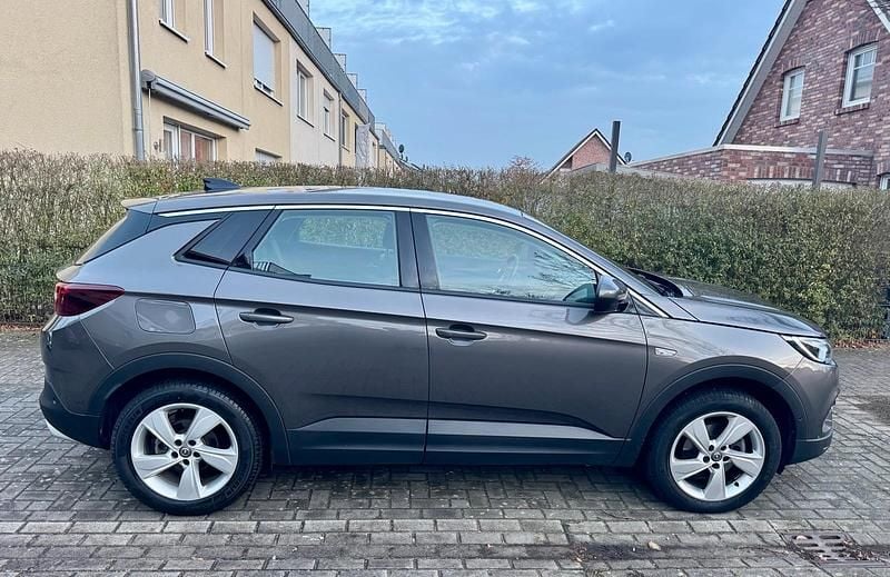 Gebraucht Opel Grandland X Innovation 131 PS (96 kW) 2020 Grau SUV