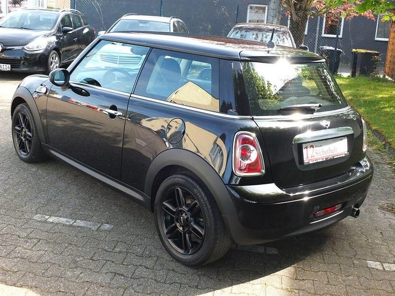 Second-hand Mini Cooper 122 CP (89 kW) 2013 Negru Hatchback