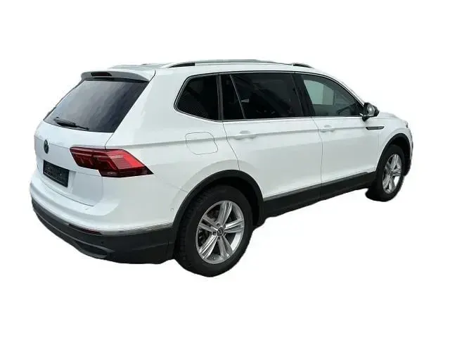 Gebraucht VW Tiguan Allspace Life 200 PS (147 kW) 2022 Pure white SUV