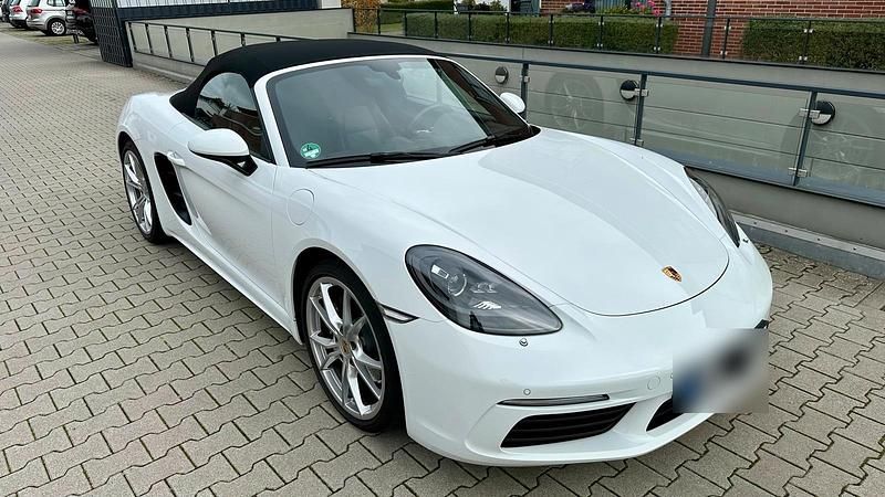 Gebraucht Porsche 718 Boxster 300 PS (220 kW) 2018 Weiß Cabrio