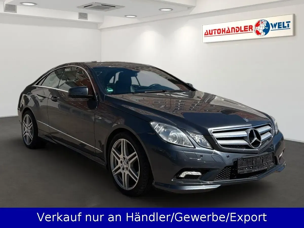 Używany Mercedes E350 292 KM (214 kW) 2011 Szary Coupe