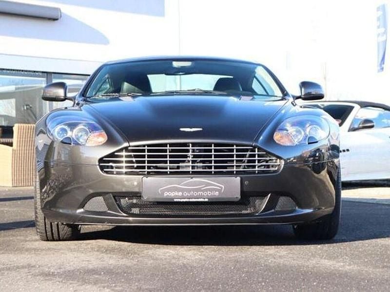 Gebraucht Aston Martin DB9 476 PS (350 kW) 2012 Quantum silver Coupé