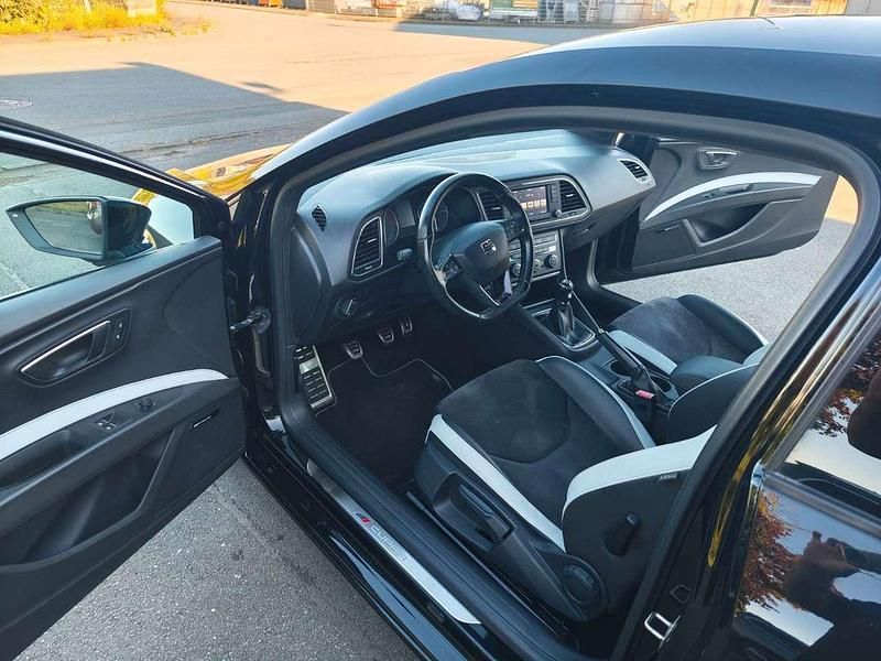 Gebraucht Seat Leon Cupra 265 265 PS (194 kW) 2015 Other Coupé