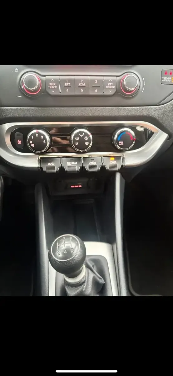 Occasion Kia Rio 86 ch (63 kW) 2014 Argent Citadine