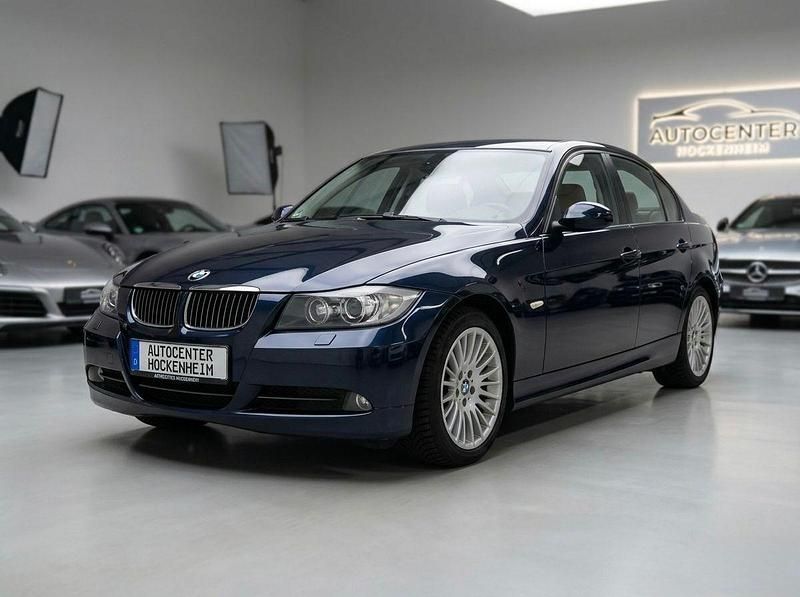 Gebraucht BMW 325 Sport Line 218 PS (160 kW) 2005 Blau Limousine
