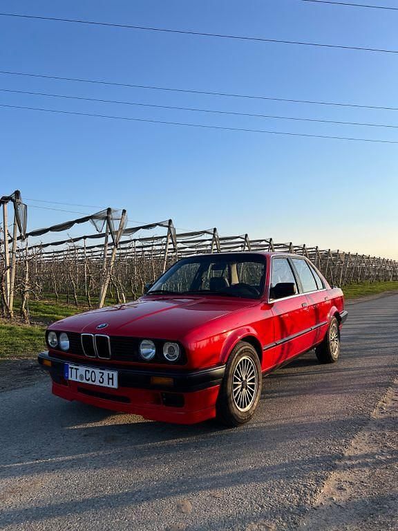 Gebraucht BMW 316 Performance 99 PS (72 kW) 1990 Rot Limousine