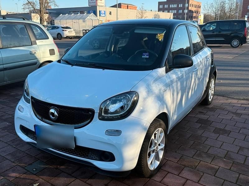 Weiß Gebraucht 2016 Smart ForFour Kleinwagen | 9.500 € (Guter Preis) - Bild 1/4