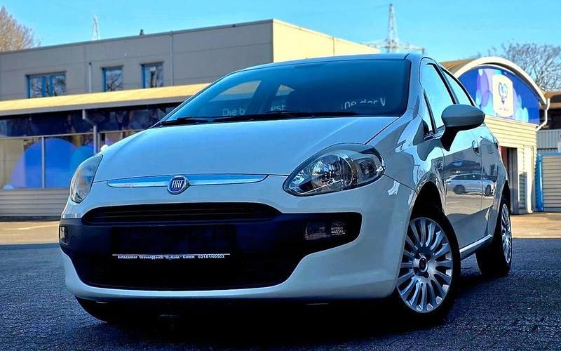 Gebraucht Fiat Punto Evo 77 PS (56 kW) 2011 Weiß Kleinwagen