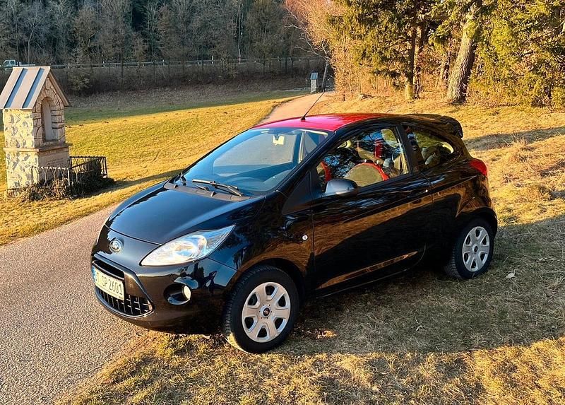 Gebraucht Ford Ka Titanium 69 PS (50 kW) 2015 Schwarz Kleinwagen