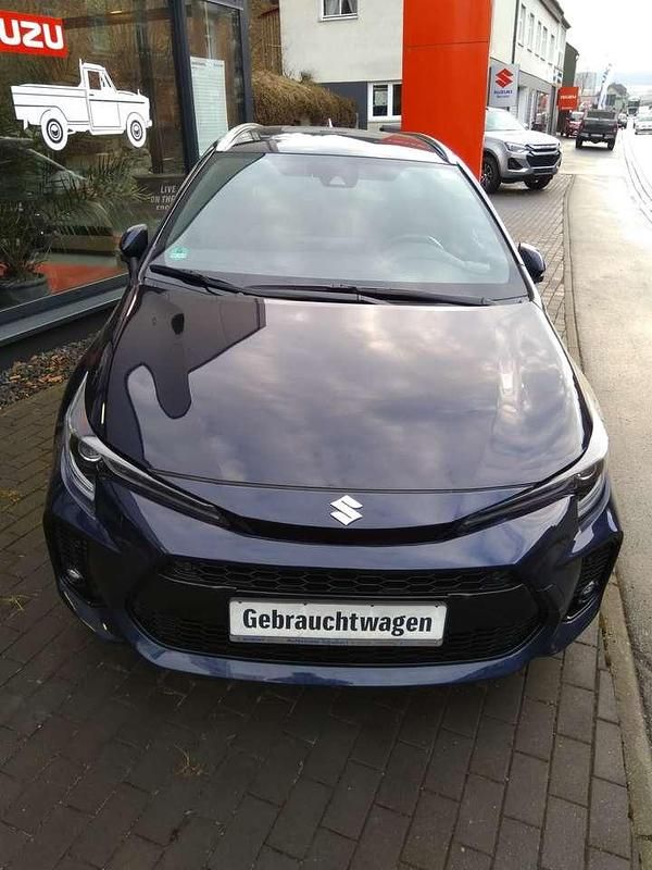 Dark blue mica metallic Gebraucht 2021 Suzuki Swace Comfort+ Kombi | 17.990 € (Fairer Preis) - Bild 1/4