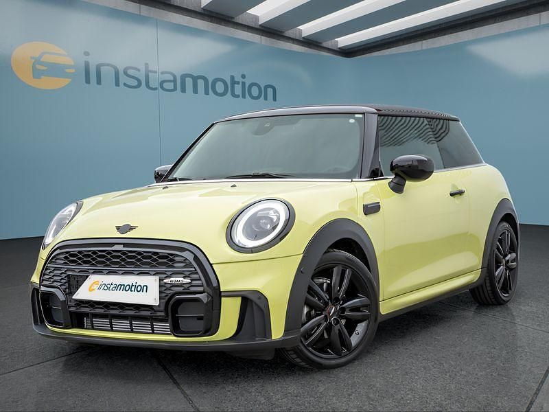 Używany Mini Cooper 136 KM (100 kW) 2023 Żółty Hatchback