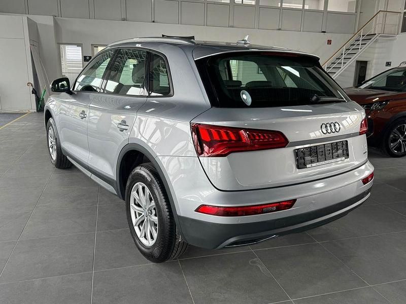 Second-hand Audi Q5 Design 280 CP (205 kW) 2020 Argintiu SUV