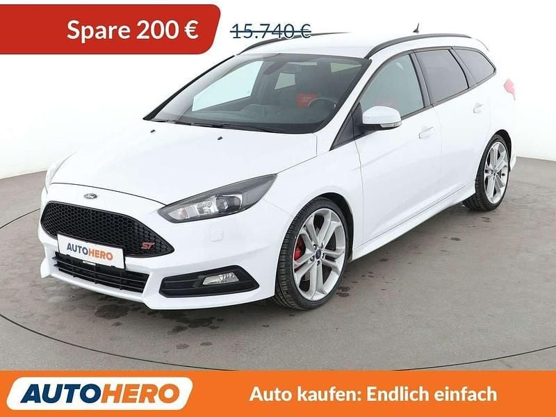 Frozen white Gebraucht 2015 Ford Focus ST Kombi | 15.540 € (Etwas zu teuer) - Bild 1/3