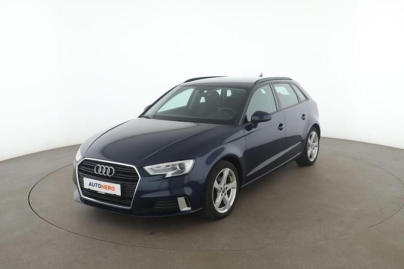 Blau Gebraucht 2017 Audi A3 Sport Limousine | 16.610 € (Fairer Preis) - Bild 1/3