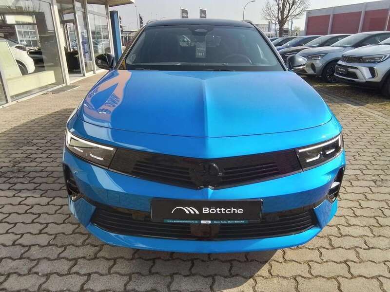 Gebraucht Opel Astra Ultimate 131 PS (96 kW) 2024 Blau/typ aussenverkleidung metallic drei schichten perlmutt Kombi