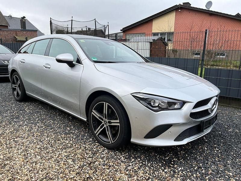Gebraucht Mercedes CLA200 150 PS (110 kW) 2022 Silber Limousine
