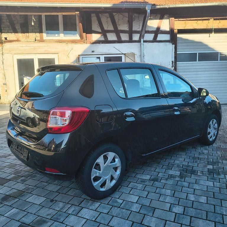 Gebraucht Dacia Sandero 90 PS (66 kW) 2012 Schwarz Limousine