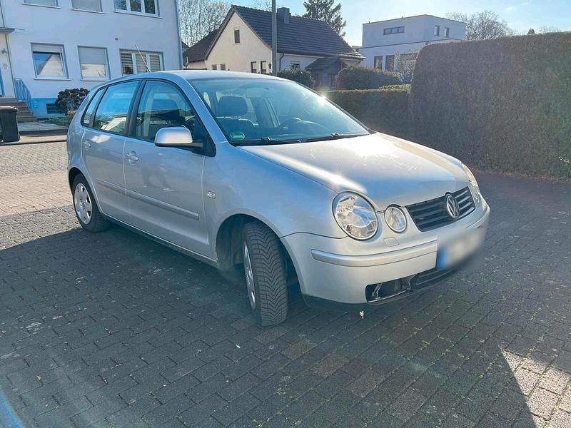 Gebraucht VW Polo 75 PS (55 kW) 2003 Silber Kleinwagen