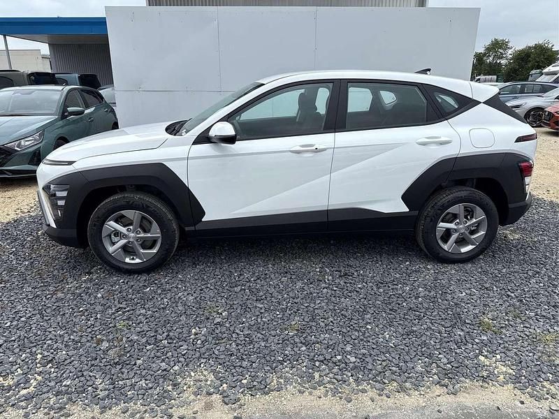 Neu Hyundai Kona Style 99 PS (72 kW) 2025 Weiss saw SUV