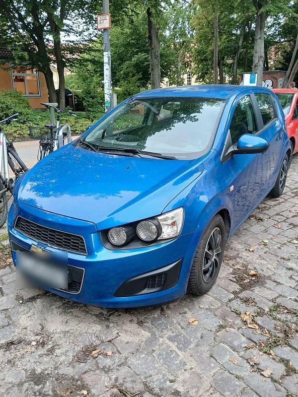Blau Gebraucht 2011 Chevrolet Aveo LT Limousine | 4.000 € (Fairer Preis) - Bild 1/4