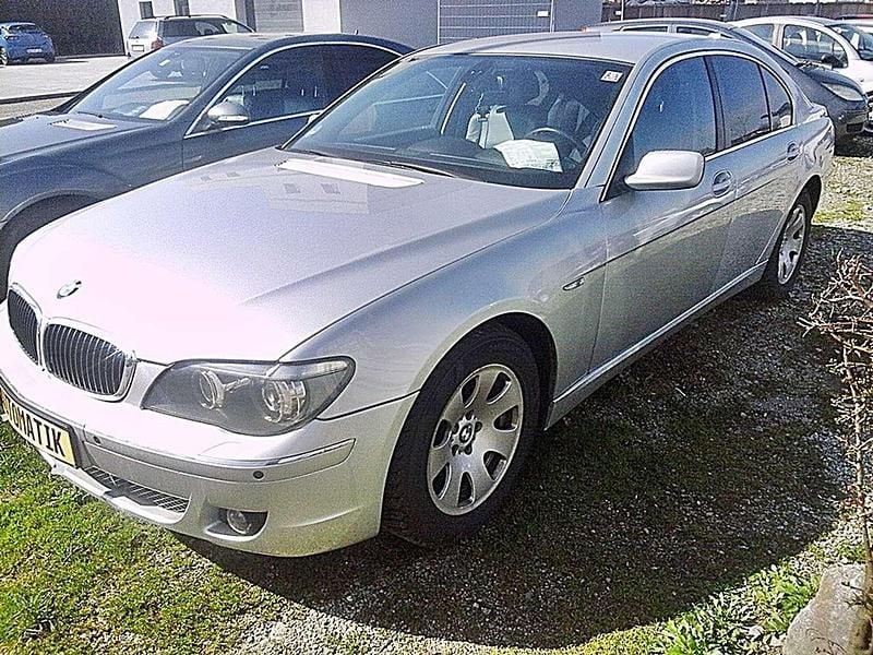 Gebraucht BMW 730 Sport Line 232 PS (170 kW) 2007 Titansilber metallic Limousine