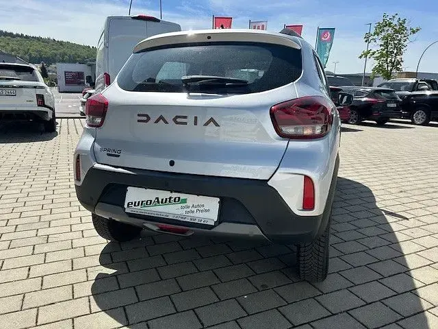 Second-hand Dacia Spring Extreme 47 kW (65 CP) 2024 Gri Hatchback