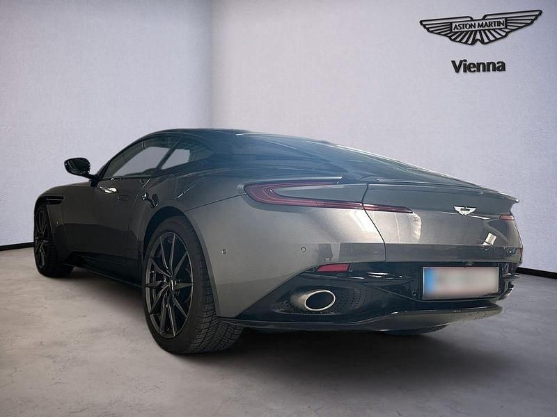 Gebraucht Aston Martin DB11 608 PS (447 kW) 2016 Grau Coupé