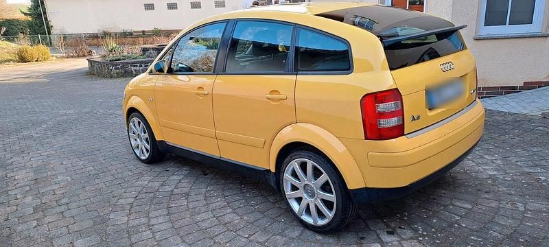 Gebraucht Audi A2 S-Line 90 PS (66 kW) 2006 Gelb Kleinwagen