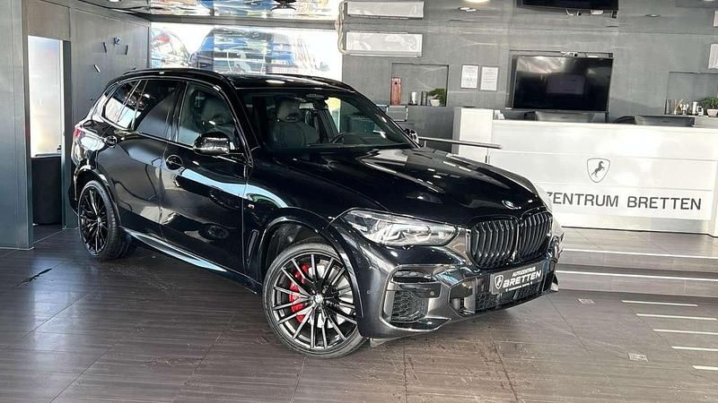 Gebraucht BMW X5 M 530 PS (389 kW) 2022 Saphirschwarz SUV