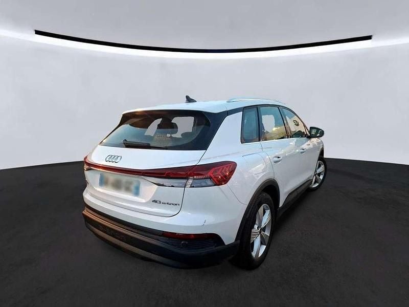 Gebraucht Audi Q4 e-tron 150 kW (204 PS) 2022 Gletscherweiß metallic SUV