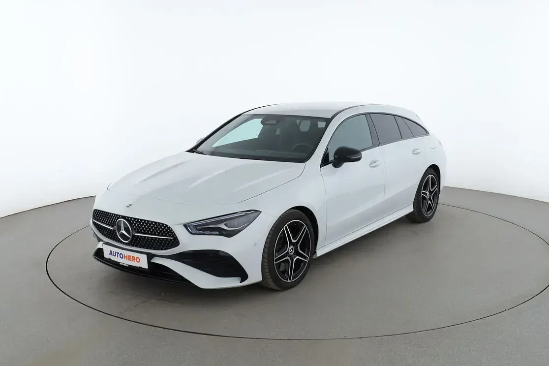 Gebraucht Mercedes CLA250 AMG line 224 PS (164 kW) 2023 Coupé