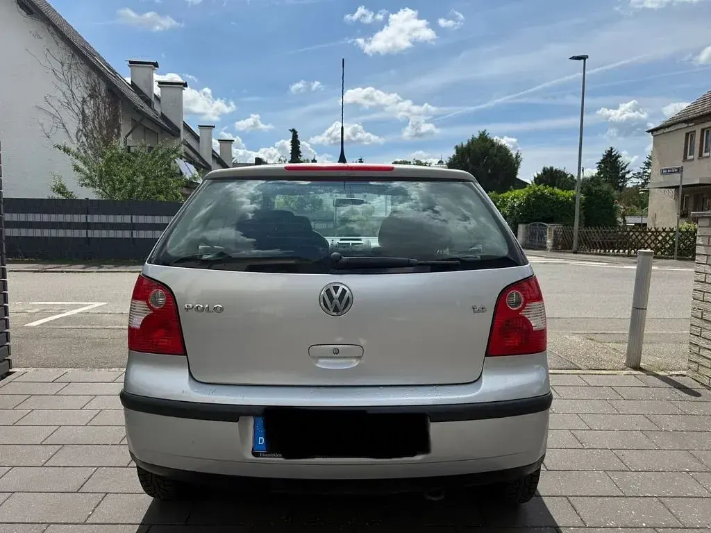 Gebraucht VW Polo 75 PS (55 kW) 2003 Silber Kleinwagen