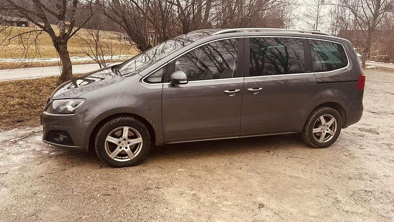 Beige Gebraucht 2014 Seat Alhambra Style Van / Kleinbus | 13.450 € (Etwas zu teuer) - Bild 1/4